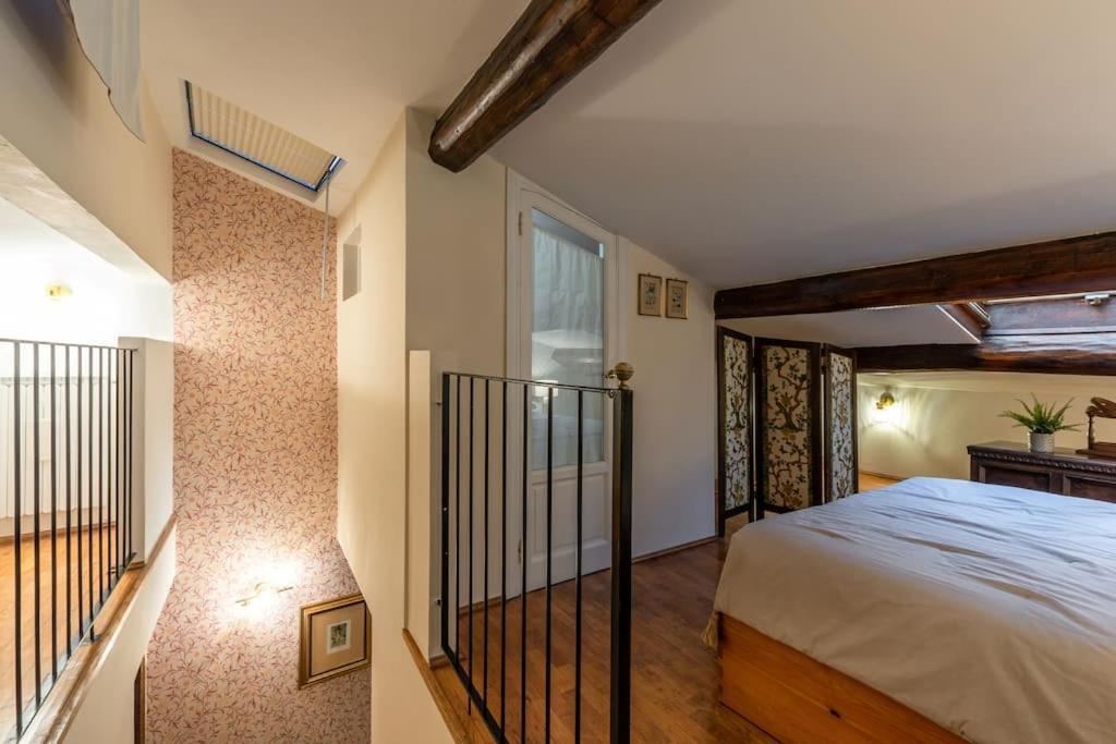 Santarosa Five Senses * Florencia